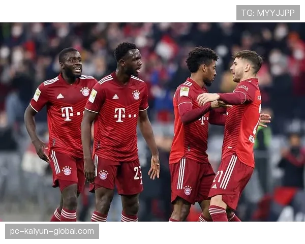 巨头与霸主的破裂：拜仁慕尼黑豪门地位危机四伏，战术战术体系崩塌成致命软肋