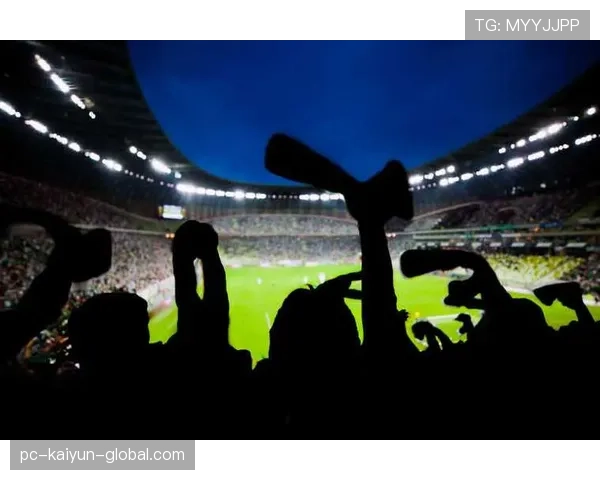 巴萨重建方向模糊，近期表现波动加剧，球队稳定性面临考验