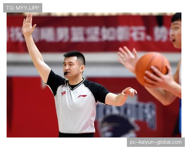 篮球规则中阻挡犯规的判定逻辑与裁判执裁依据详细解析